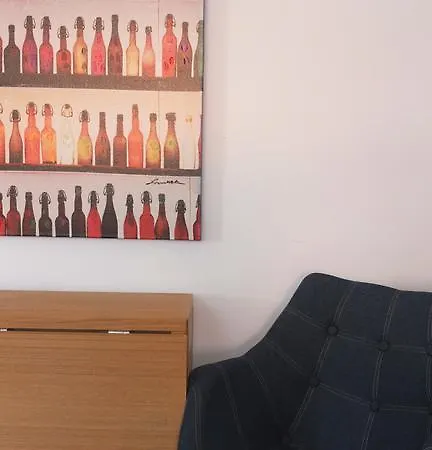 Quiet And Sunny Apartment *