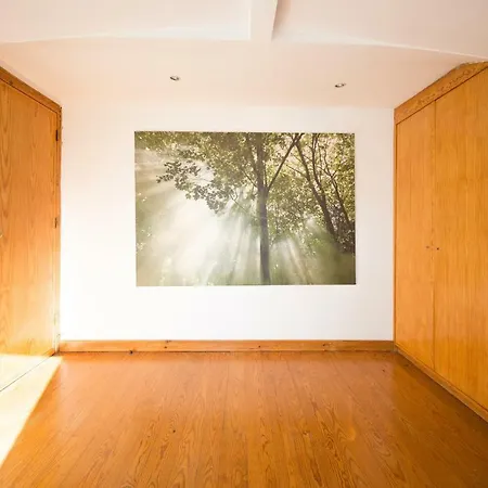 Quiet And Sunny Apartment Lisbon